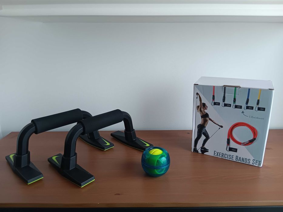 Жироскопична топка, Фитнес ластици и ръкохватки за лицеви опори