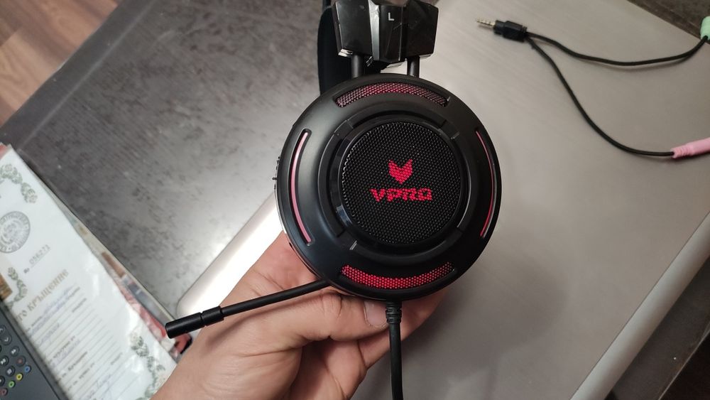 Геймърски слушалки със страхотен звук! С подцветка!