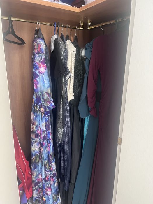 Продам большой угловой шкаф