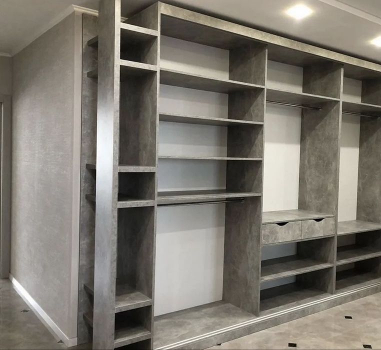 Шкаф купе серый продам