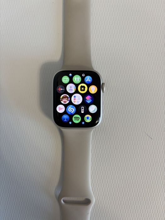 Продаю Apple Watch Series 9, размер корпуса 45mm.