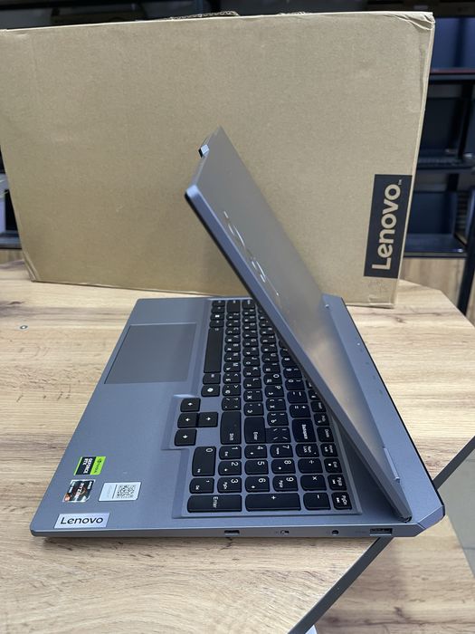 Игровой ноутбук Lenovo LOQ 15ARP9