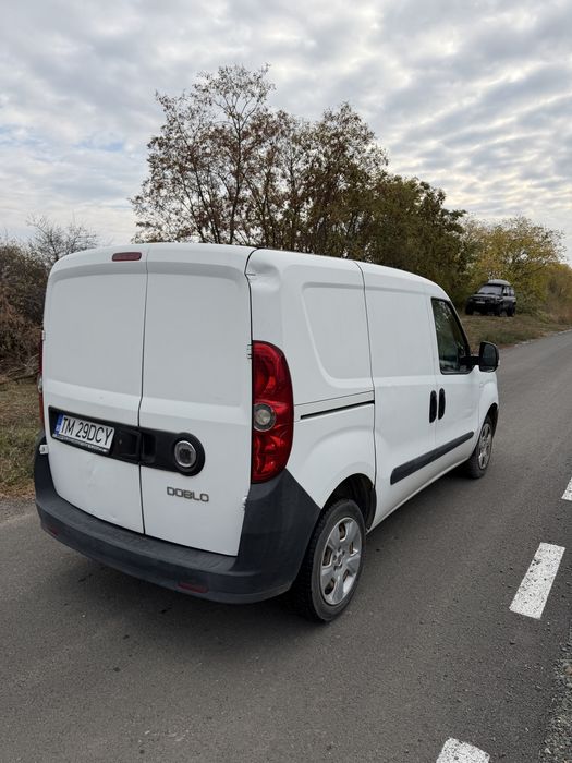 Fiat Doblo 2010 diesel, 3.494 € — imagine 5