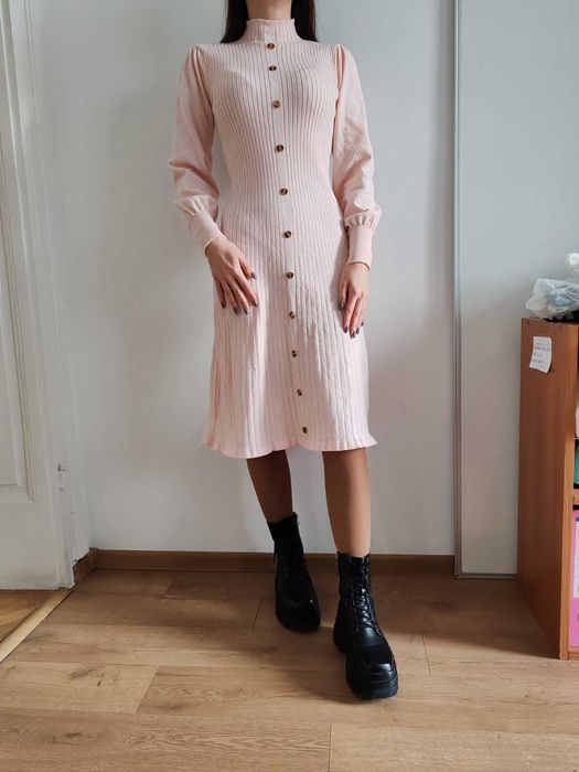 Чисто нова плетена розова рокля Shein, размер XS/34 (XS/S)