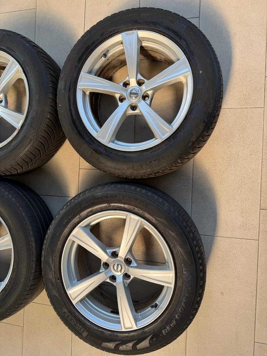 Set roti complet jante VOLVO XC90 + anvelope PIRELLI 235/60 R18 M+S