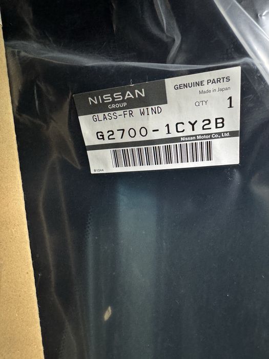 Челно стъкло Infiniti QX70/FX**