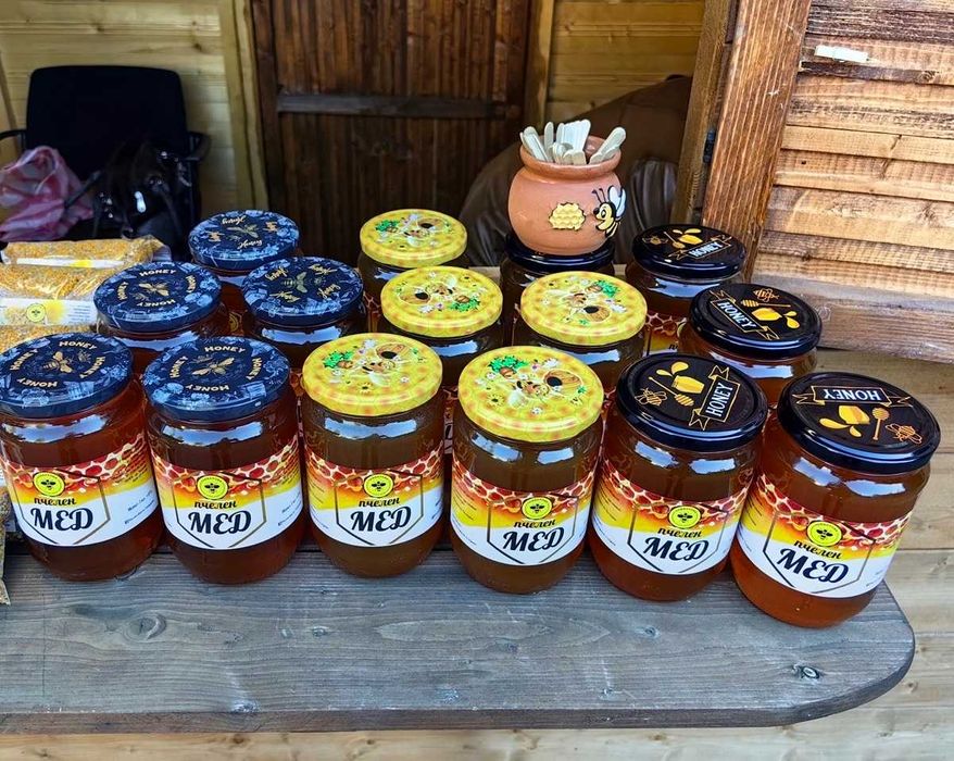 Пчелен мед на едро и дребно (тенекии)