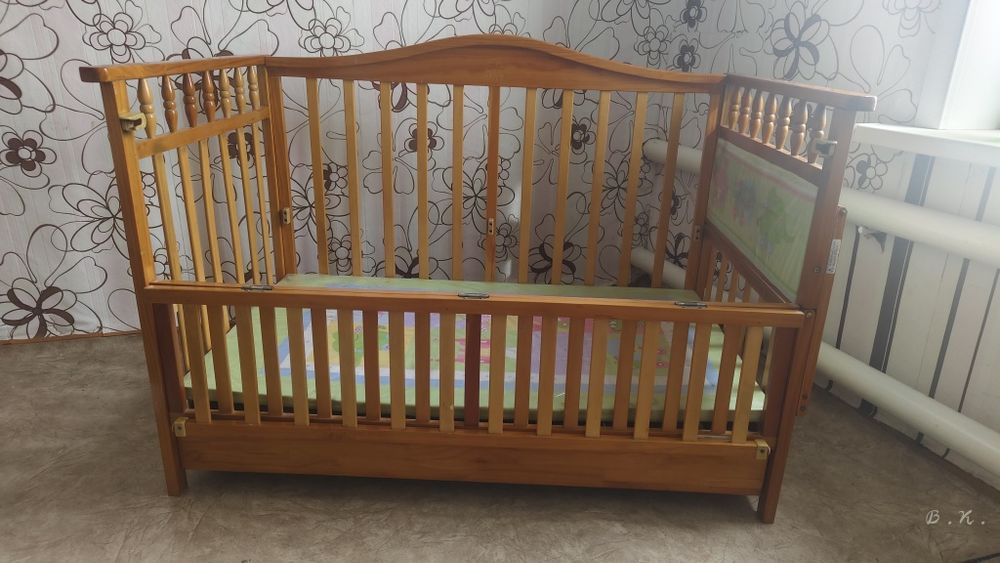 Кроватка детская
