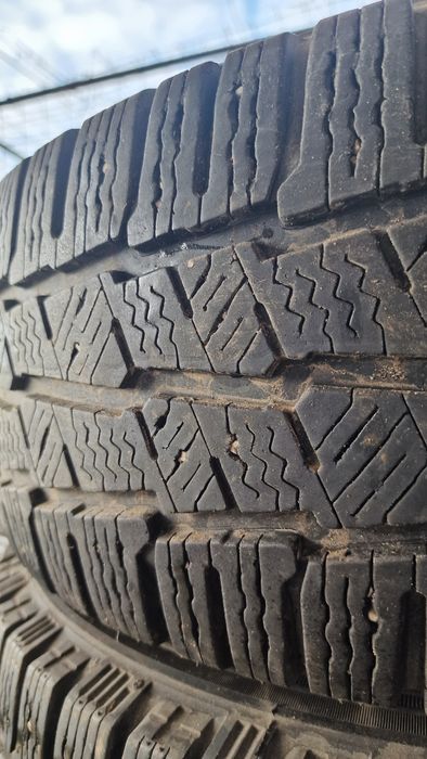 215 65 16 C Michelin 4  anvelope iarna