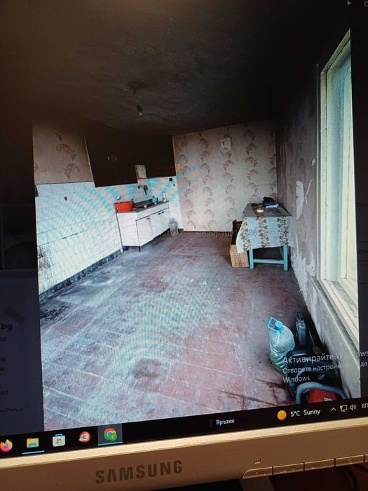 Спешно продавам къща