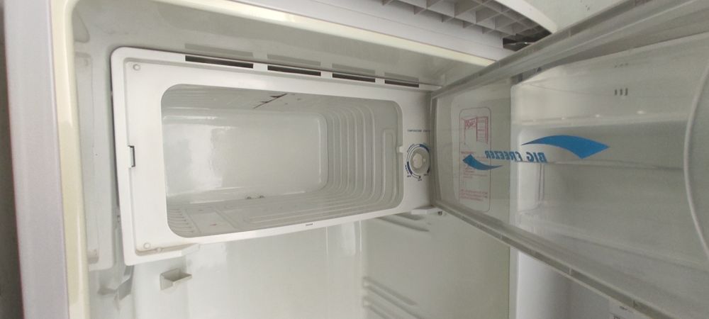 Продам холодильник Sharp sj-14T-J2G