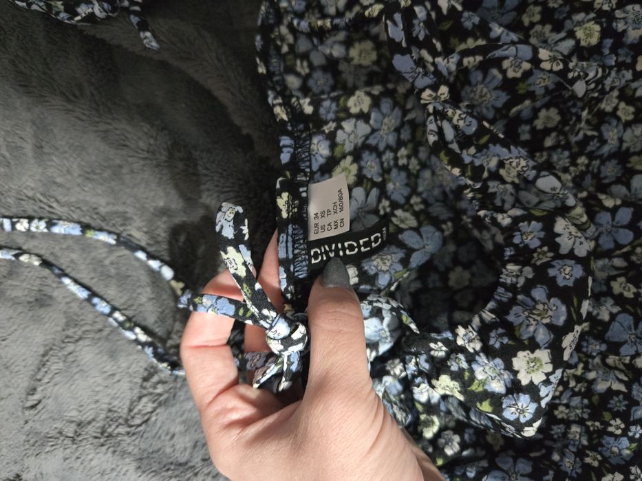 Продам кофточку h&m divided размер s