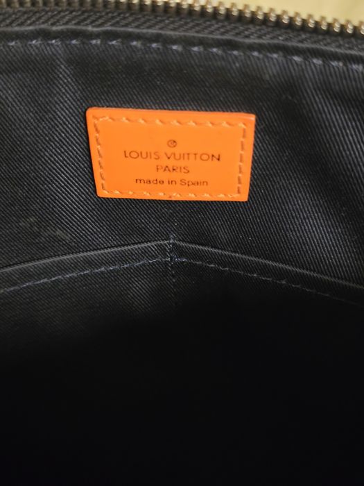 Louis Vuitton Limited Edition оригинална унисекс чанта