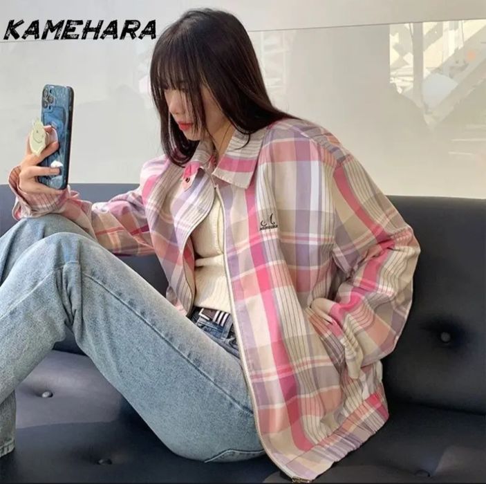 Клетчатая ветровка с воротом осень -весна женская