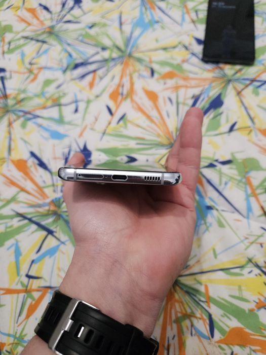 Vând samsung s 21 plus