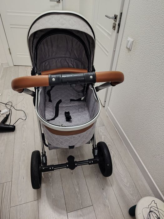 Продам детскую коляску