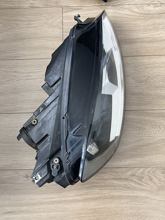 Far stanga dreapta halogen VW Golf 7 2014-2017