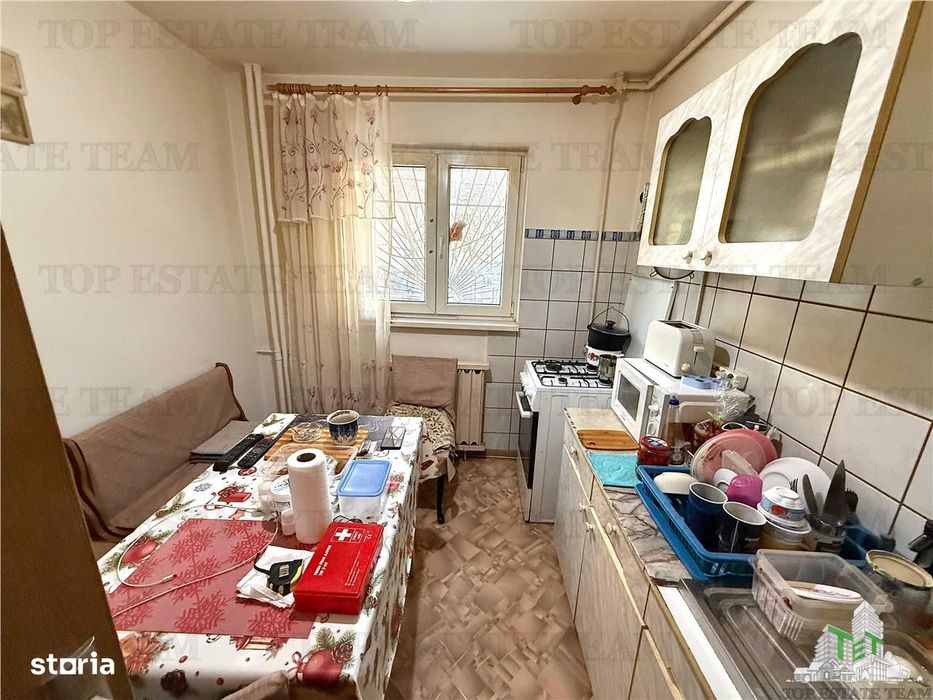 Apartament 3 Camere | 64 mp | Bloc 1986 | Rahova-Ferentari — fotografia 3