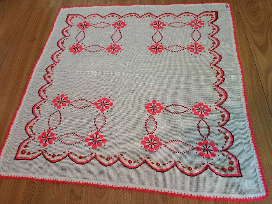 2 fete de mese cusute manual/pe itamima/handmade