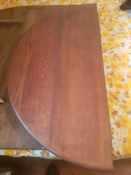Старинна, масивна, дъбова разтегателна  маса
