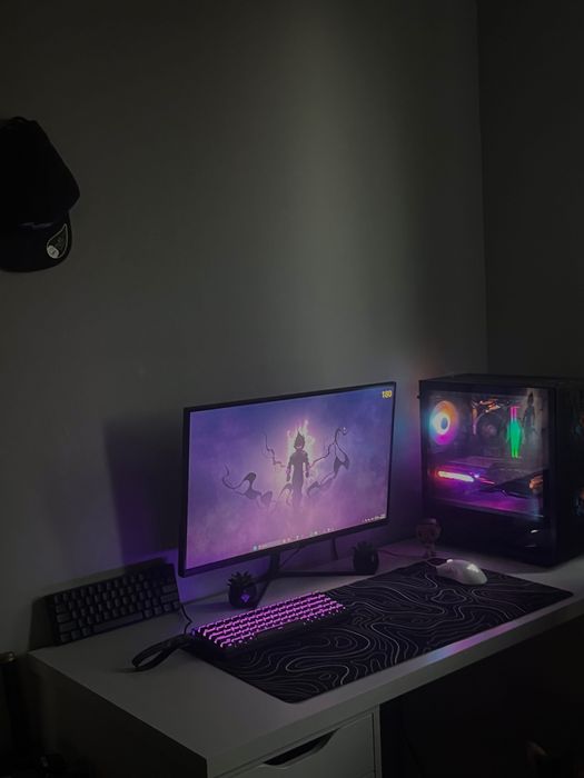 Цяла периферия на геймърски компютър