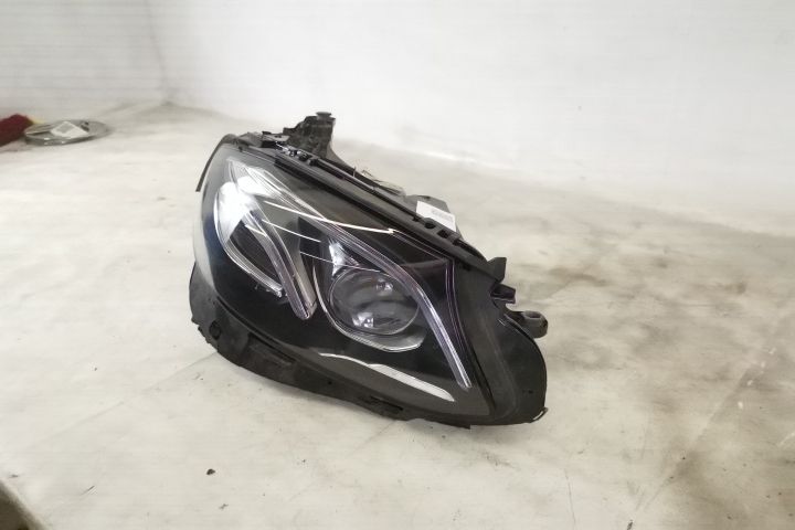 Десен фар Оригинален Multibeam Led в добро състояние Мерцедес-Бенц / M