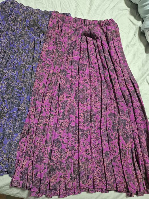 Fuste plisate,elastic in talie,masura L