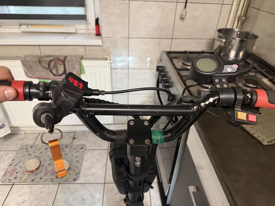 Trotineta electrica Dual moto dm10 functioneaza perfect