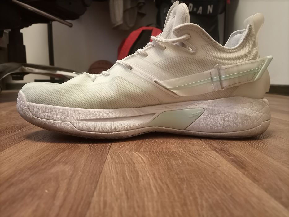 Баскетбольные кроссовки Anta GH3