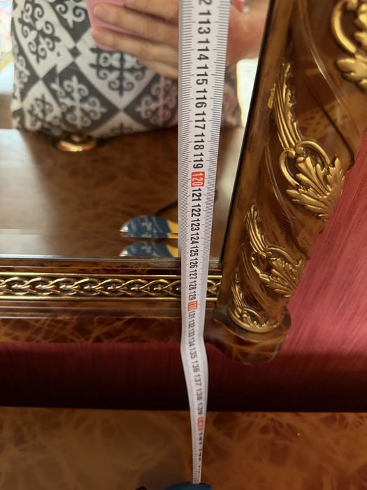 Туалетный столик