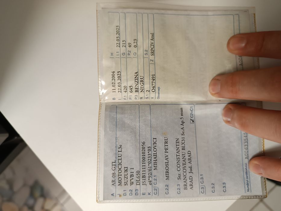 Vând Suzuki V-Storm DL 650+ Cadou