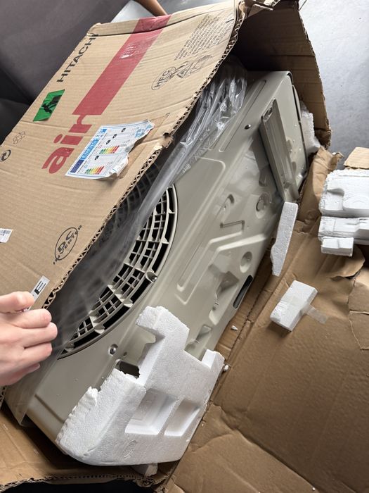 Unitate exterioara aer conditionat Hitachi rak 25 rpe rac 25 wpe