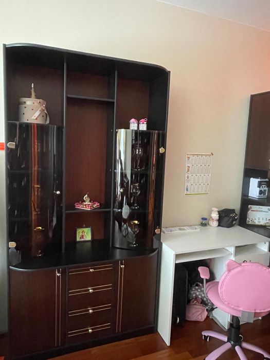 Mobilier la comanda de apartament-modern, in stare foarte buna