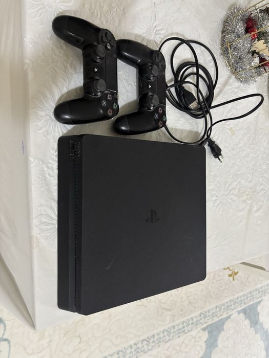 Sony Playstaion PS 4 slim