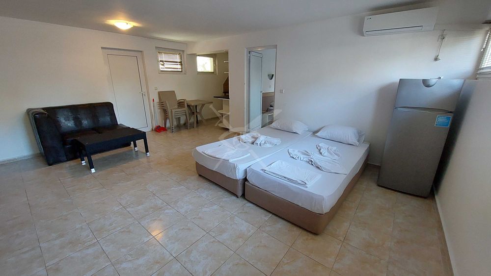 Продава се Двустаен апартамент в Поморие - 65 кв.м за 939 €/кв.м - Снимка #2