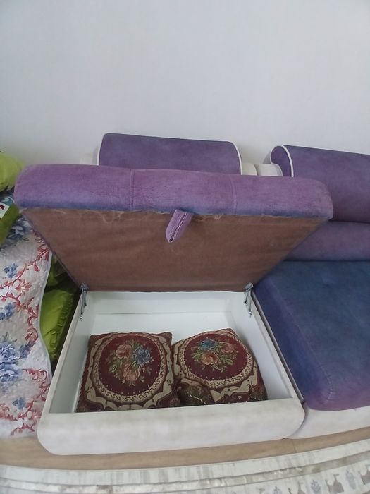 Продам б/у диван
