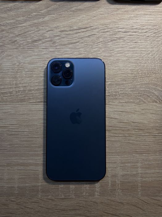 iPhone 12 Pro în stare perfectă de functionare