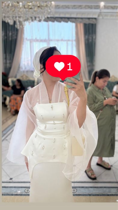 Платье белое дизайнерское