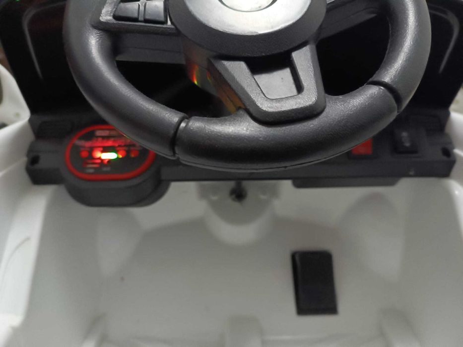 Masinuta Electrica pentru copii Porsche, telecomanda, melodi,lumini