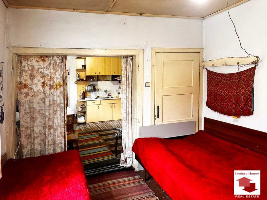 180057 Двуетажна къща в с. Станчов хан, на 12 км. от град Трявна