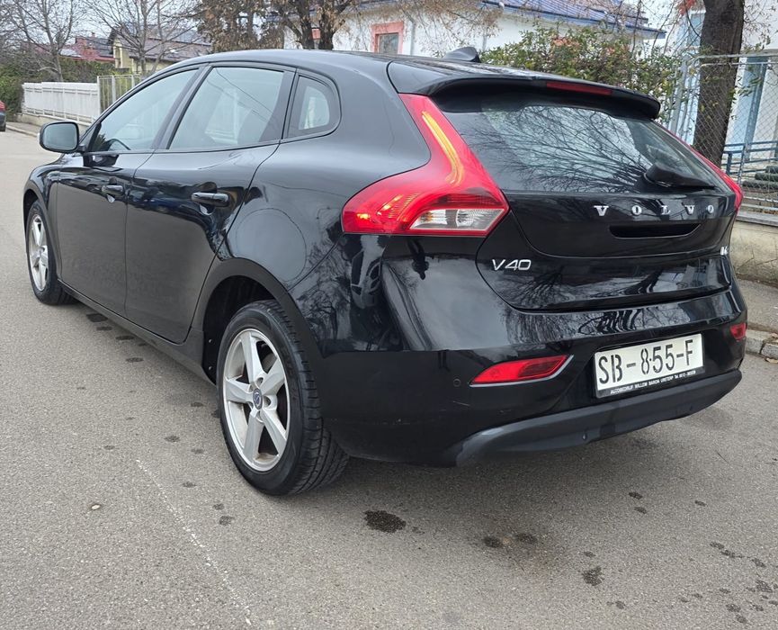 Volvo V40 1.6 D An 2015 * Euro 6 * Cutie Manuala