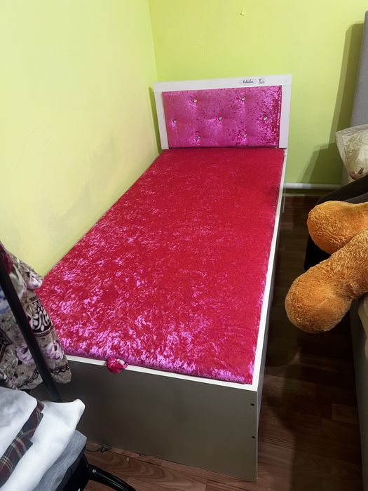 Кровать детская.