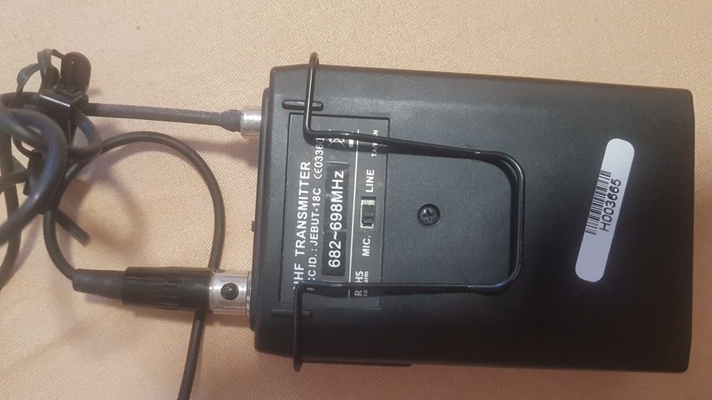 Lavaliera    UHF