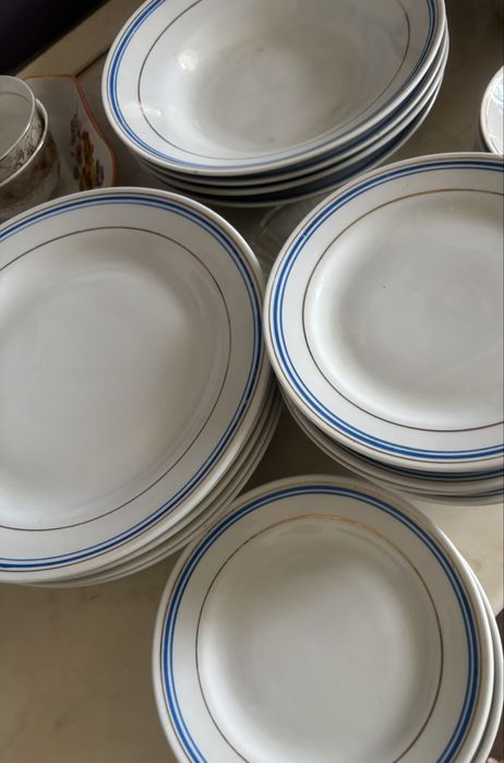 Посуда,сервиз чайный,тарелки