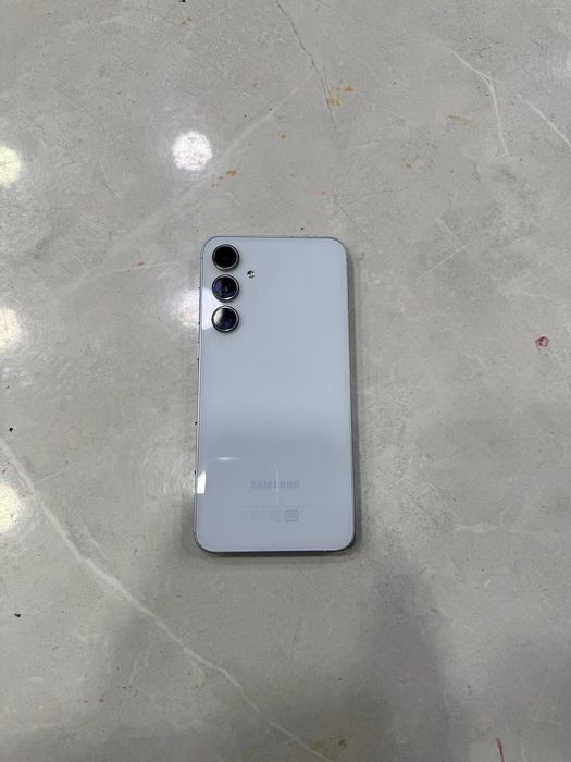 Samsung A55 8%256 GB