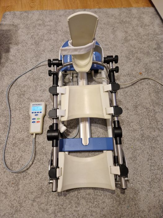 Artromot de închiriat, aparat mobilizare genunchi