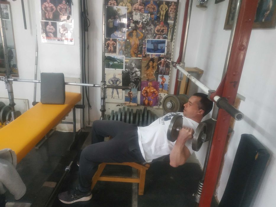 Antrenamente personale de fitness și culturism