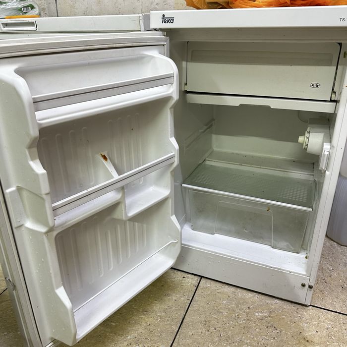 Холодильник кухонный