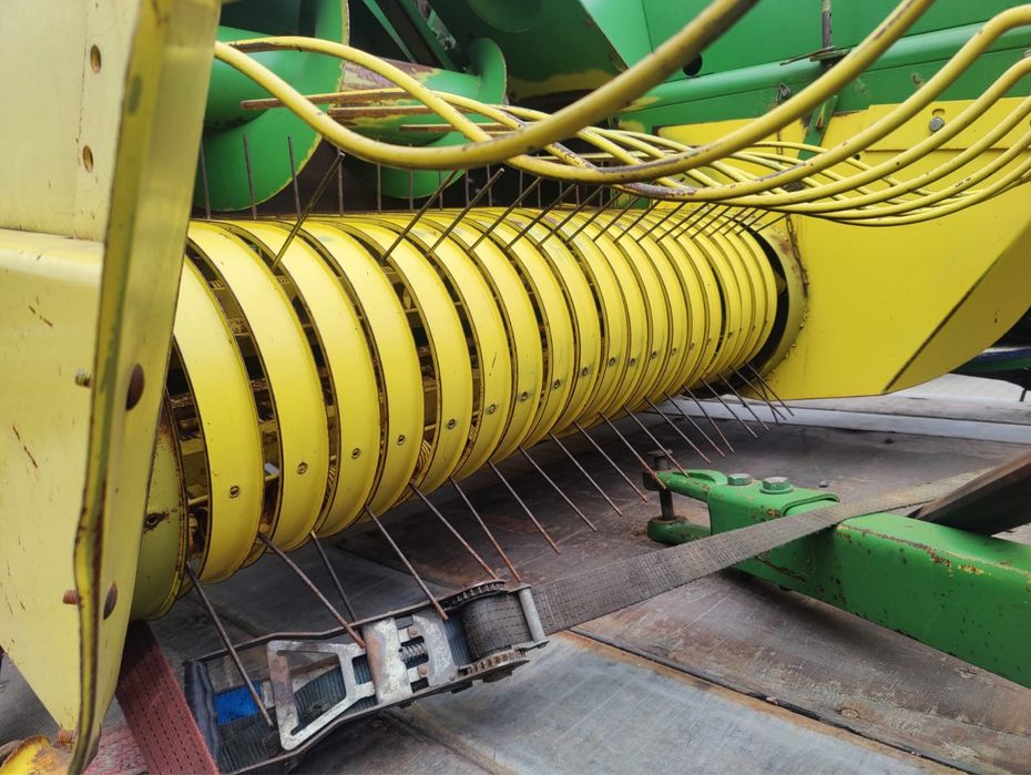 Balotiera/presa baloti dreptunghiulare john deere 330