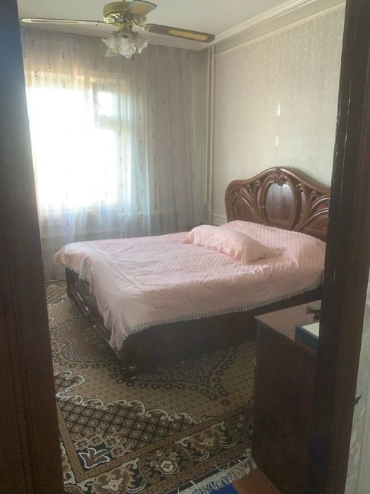 Продаётся 4-х комнатная квартира, в центре города